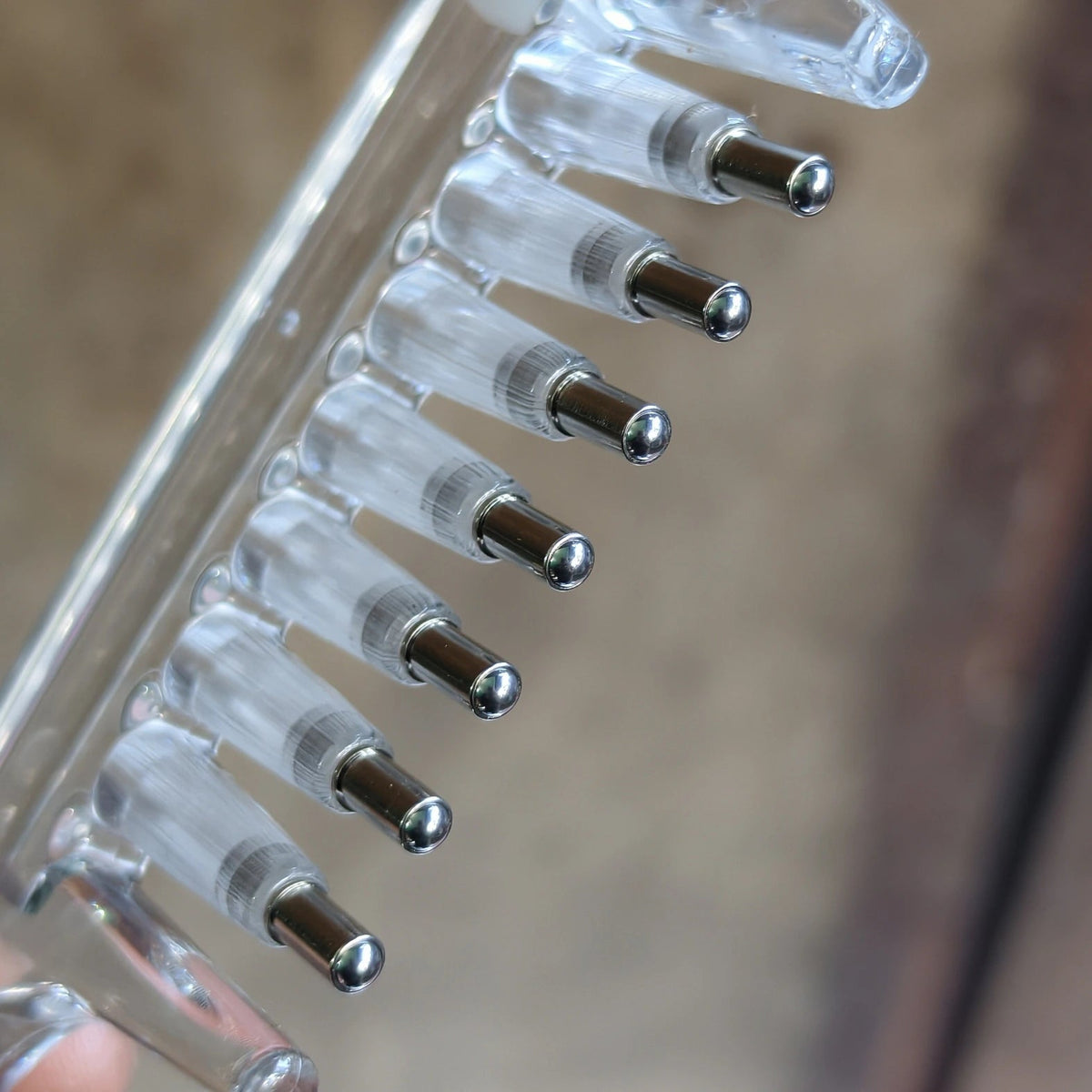 Hair Oil Applicator Comb | চুলে তেল দেওয়ার চিরুনি - Shudhik